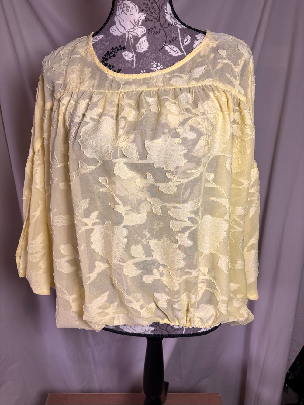 Marc New York Yellow Blouse Batwing Sleeve Textured Floral Top Women’s Large